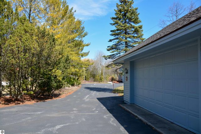 14088 Bluff Road, Traverse City, MI 49686