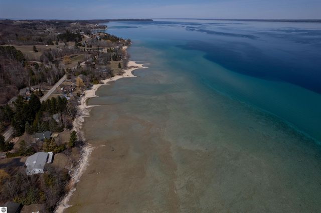 14088 Bluff Road, Traverse City, MI 49686