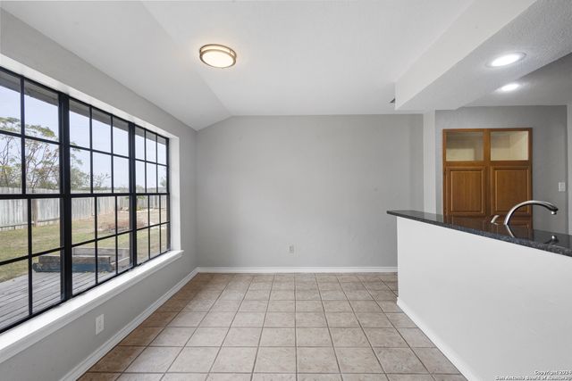 357 Paisano St, New Braunfels, TX 78130