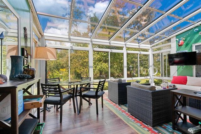 3718 WESTWOOD LANE, Manitowoc, WI 54220