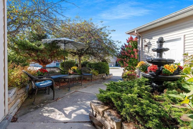 3718 WESTWOOD LANE, Manitowoc, WI 54220