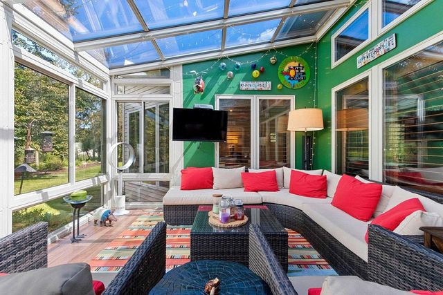 3718 WESTWOOD LANE, Manitowoc, WI 54220