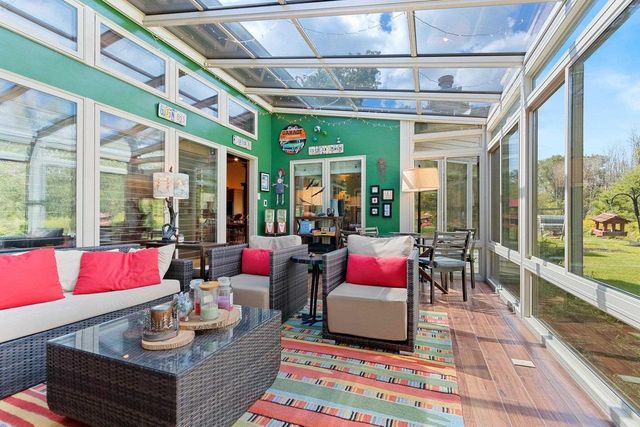 3718 WESTWOOD LANE, Manitowoc, WI 54220