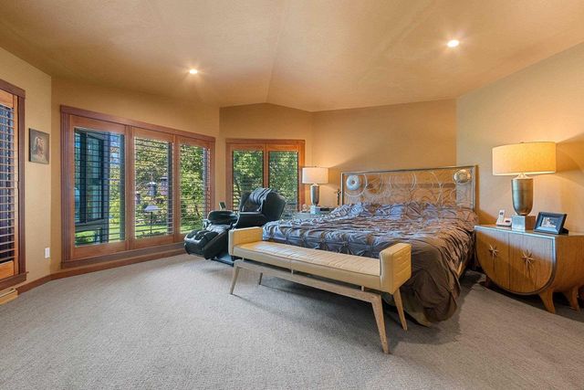 3718 WESTWOOD LANE, Manitowoc, WI 54220