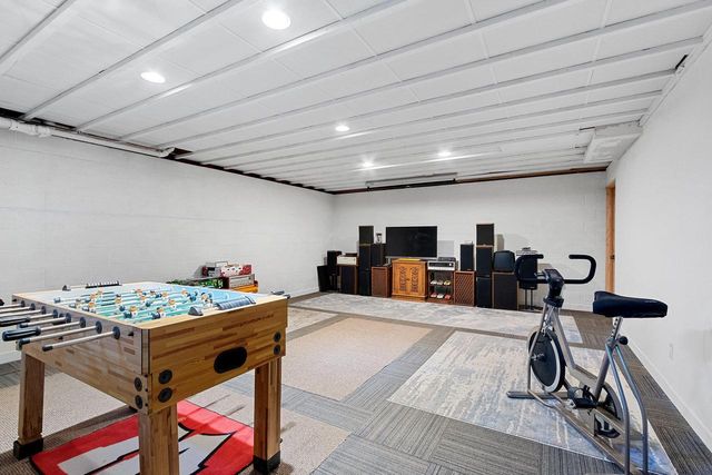 3718 WESTWOOD LANE, Manitowoc, WI 54220