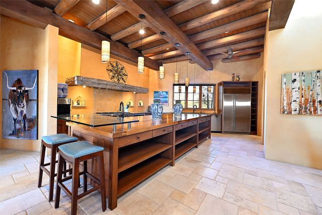 35 Vista Hermosa, Santa Fe, NM 87506