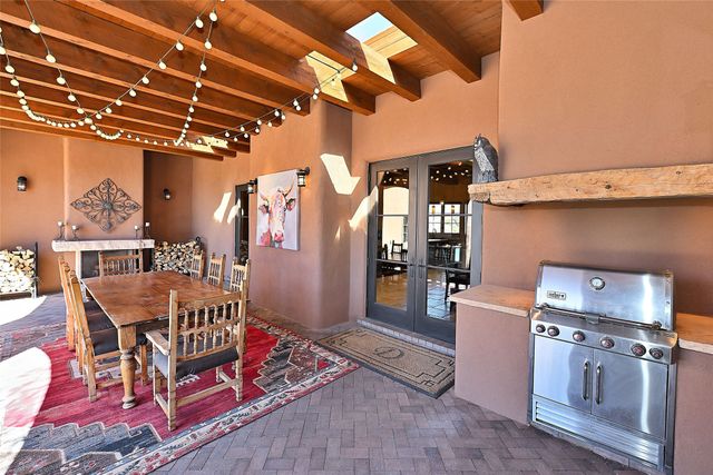 35 Vista Hermosa, Santa Fe, NM 87506