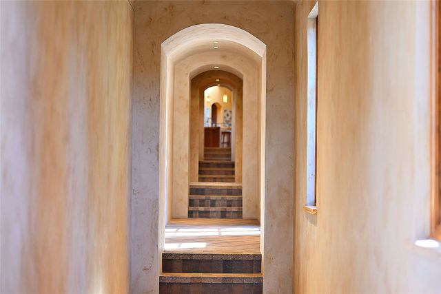 35 Vista Hermosa, Santa Fe, NM 87506