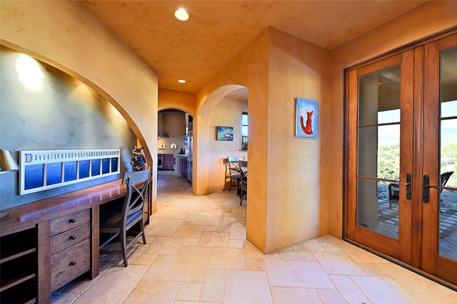 35 Vista Hermosa, Santa Fe, NM 87506