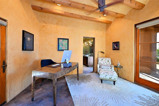 35 Vista Hermosa, Santa Fe, NM 87506