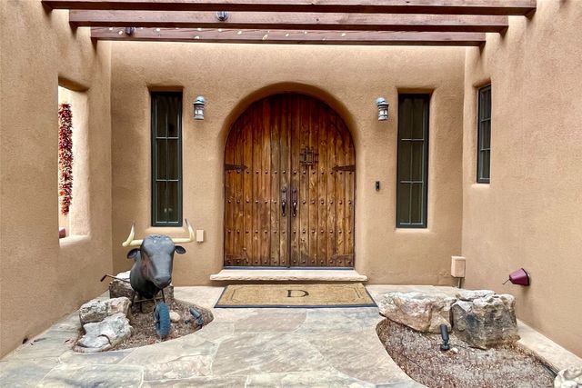 35 Vista Hermosa, Santa Fe, NM 87506