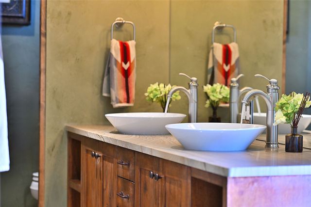 35 Vista Hermosa, Santa Fe, NM 87506