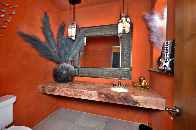 35 Vista Hermosa, Santa Fe, NM 87506