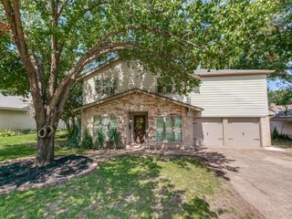 12235 Treeview Lane, Farmers Branch, TX 75234
