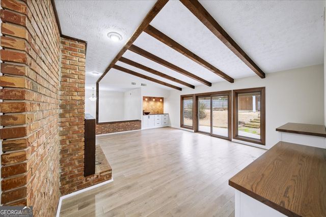 1365 Ridgefield Drive, Roswell, GA 30075