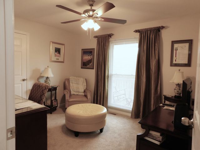 215 Elliott Ct, Columbia, TN 38401