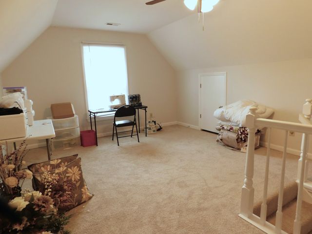 215 Elliott Ct, Columbia, TN 38401