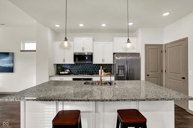 994 Astor Lane, Carmel, IN 46032