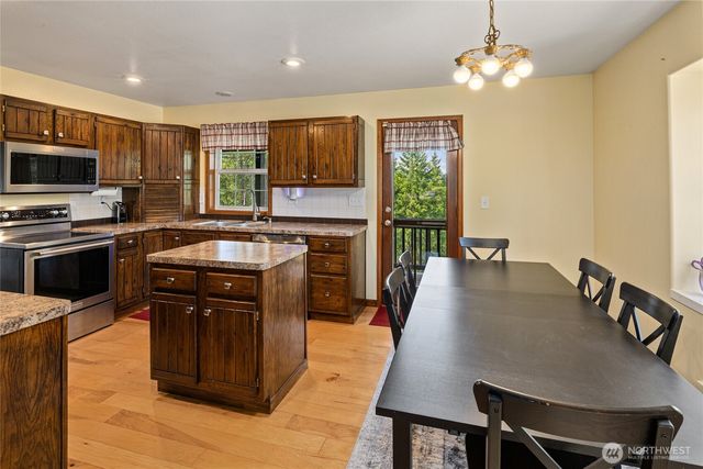 520 Canyon Heights Drive, Cle Elum, WA 98922