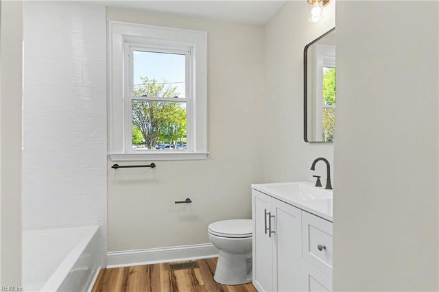 414 West RD, Portsmouth, VA 23707