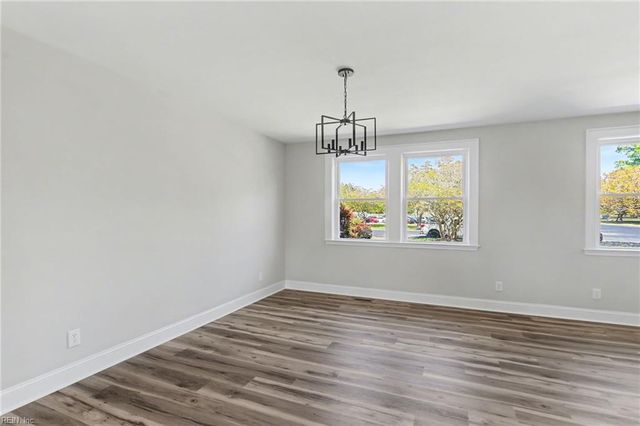 414 West RD, Portsmouth, VA 23707