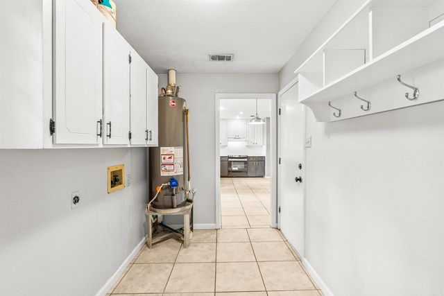 65 Point West Circle, Little Rock, AR 72211