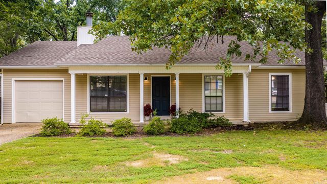 65 Point West Circle, Little Rock, AR 72211