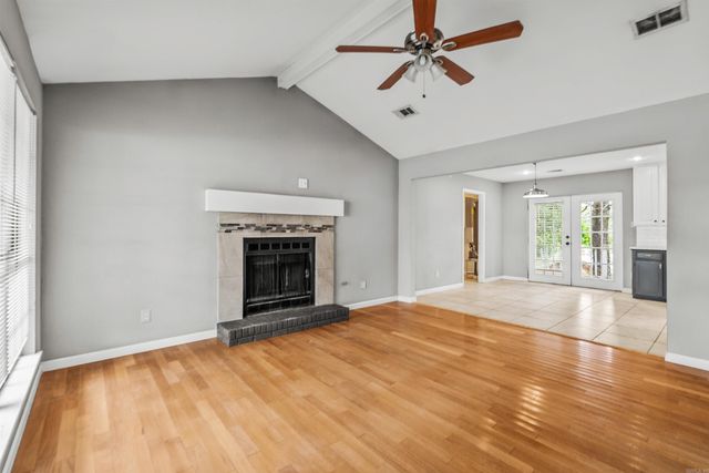 65 Point West Circle, Little Rock, AR 72211