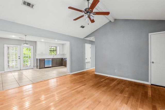 65 Point West Circle, Little Rock, AR 72211