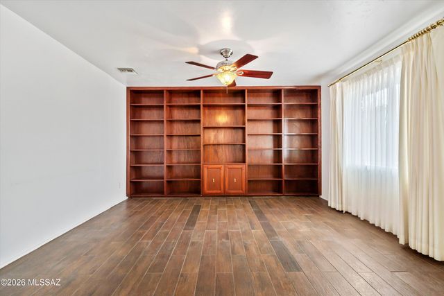 40 N Leonora Avenue, Tucson, AZ 85711