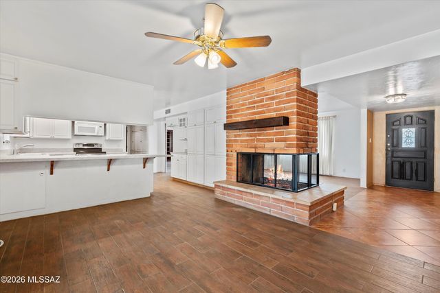 40 N Leonora Avenue, Tucson, AZ 85711