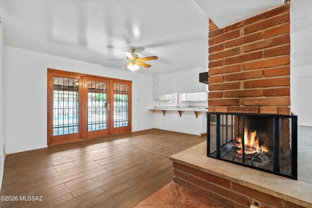 40 N Leonora Avenue, Tucson, AZ 85711