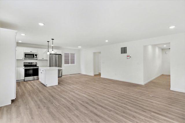 368 N Sherman Street, Allegan, MI 49010