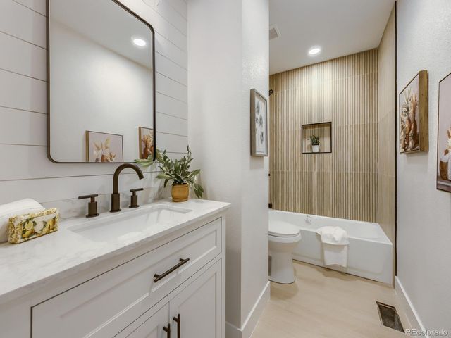 11656 Community Center Drive 102, Denver, CO 80233