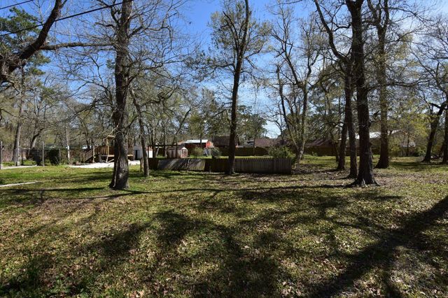 1510 Pine Grove Drive, Dickinson, TX 77539