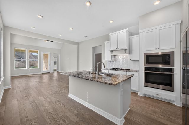 24638 Carleton Lake Lane, Tomball, TX 77375