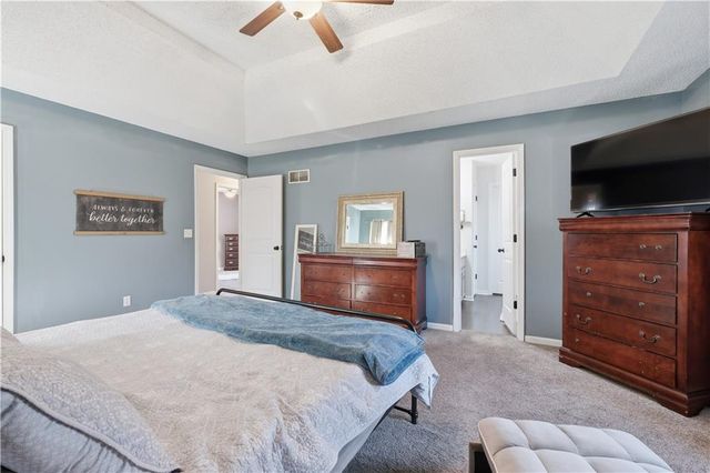 112 NE 6th Street, Blue Springs, MO 64014