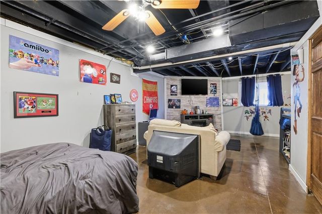 112 NE 6th Street, Blue Springs, MO 64014