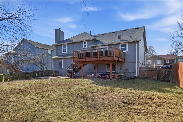 112 NE 6th Street, Blue Springs, MO 64014