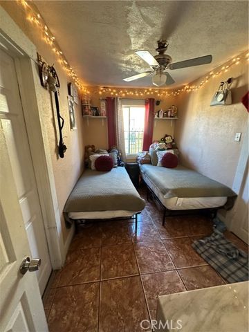 1151 E 71st, Los Angeles, CA 90001