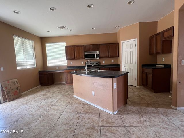 1681 E JAHNS Drive, Casa Grande, AZ 85122