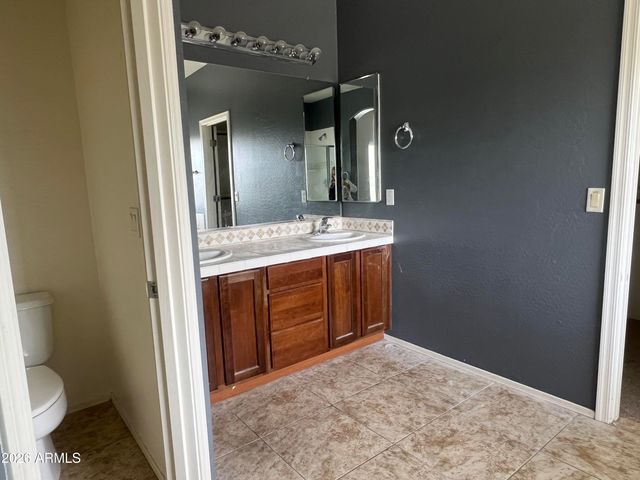1681 E JAHNS Drive, Casa Grande, AZ 85122