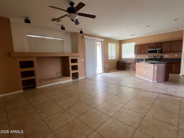 1681 E JAHNS Drive, Casa Grande, AZ 85122