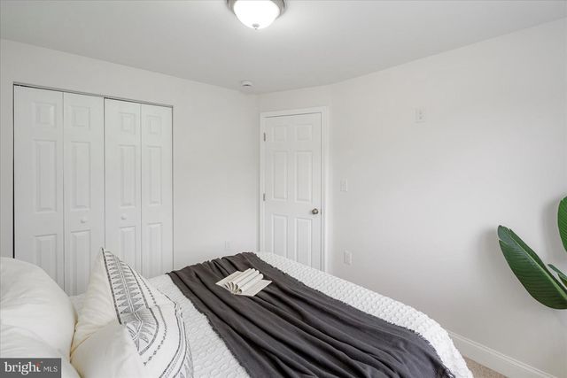 606 CHARRAWAY RD, Baltimore, MD 21229