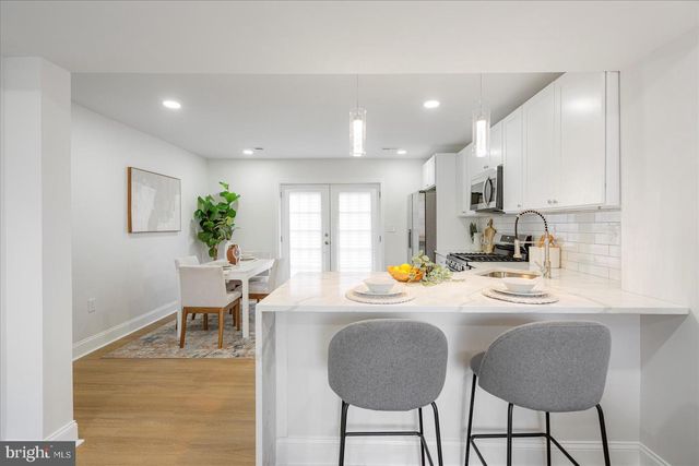 606 CHARRAWAY RD, Baltimore, MD 21229