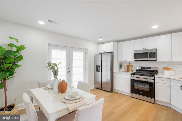 606 CHARRAWAY RD, Baltimore, MD 21229