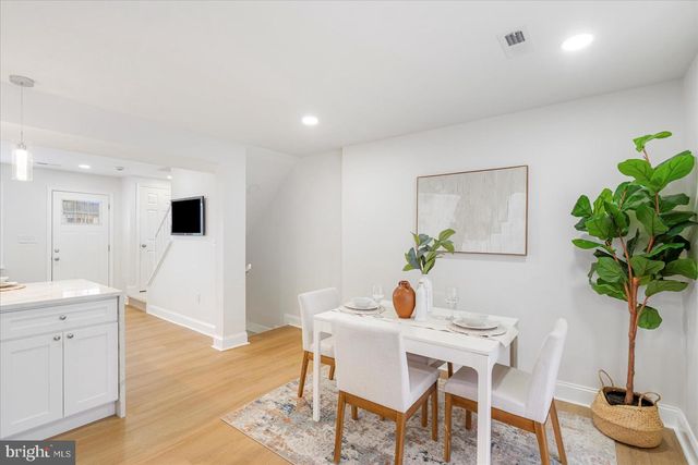 606 CHARRAWAY RD, Baltimore, MD 21229