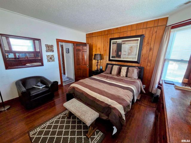 800 6th Avenue S, Clinton, IA 52732