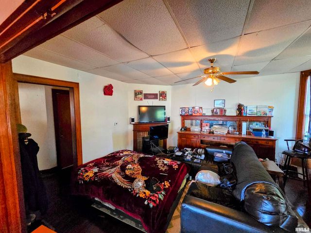 800 6th Avenue S, Clinton, IA 52732