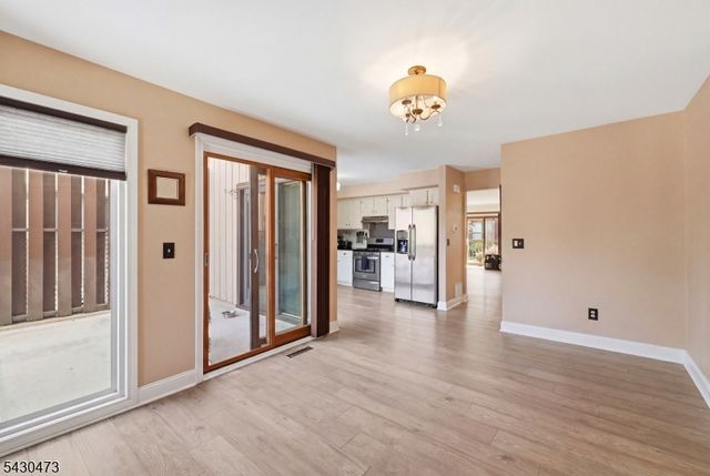 91 Nottingham Sq, Washington Twp., NJ 07853